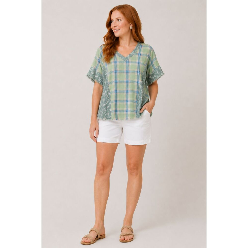 New GIGIO Size L 12 14 Green Blue Plaid Floral Oversized Cotton V Neck Top